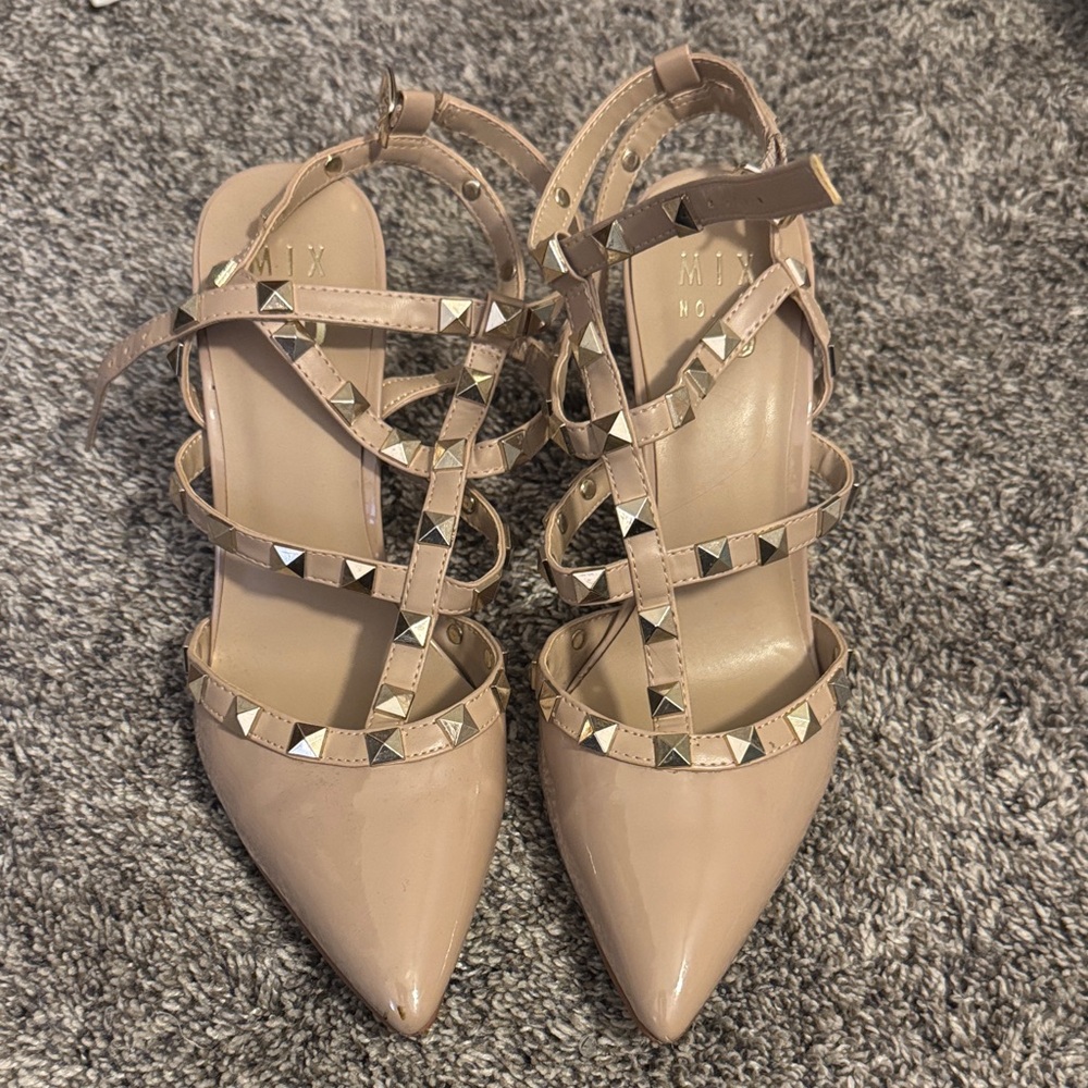 Mix No. 6 Blush Studded Heels